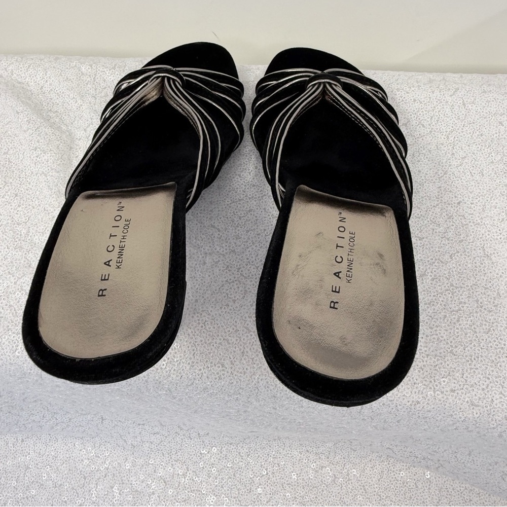 Kenneth Cole Reaction Black Velvet Metallic Trim Slip-On Heeled Sandals Size 8 - Picture 6 of 11